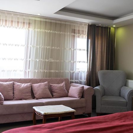 Cnr Otel Airport อิสตันบูล ภายนอก รูปภาพ